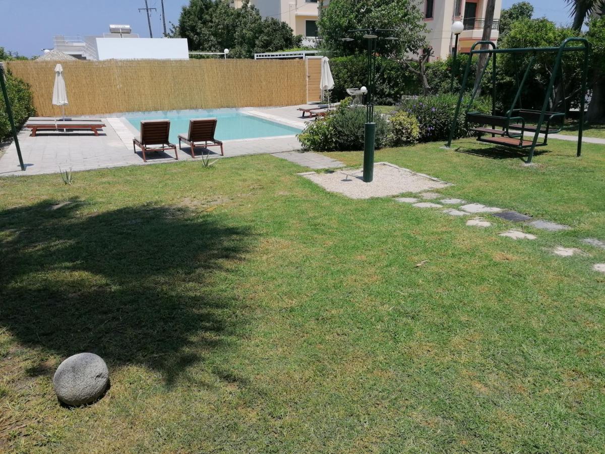 Endless Summer Pool Flat Ixia  Exterior foto
