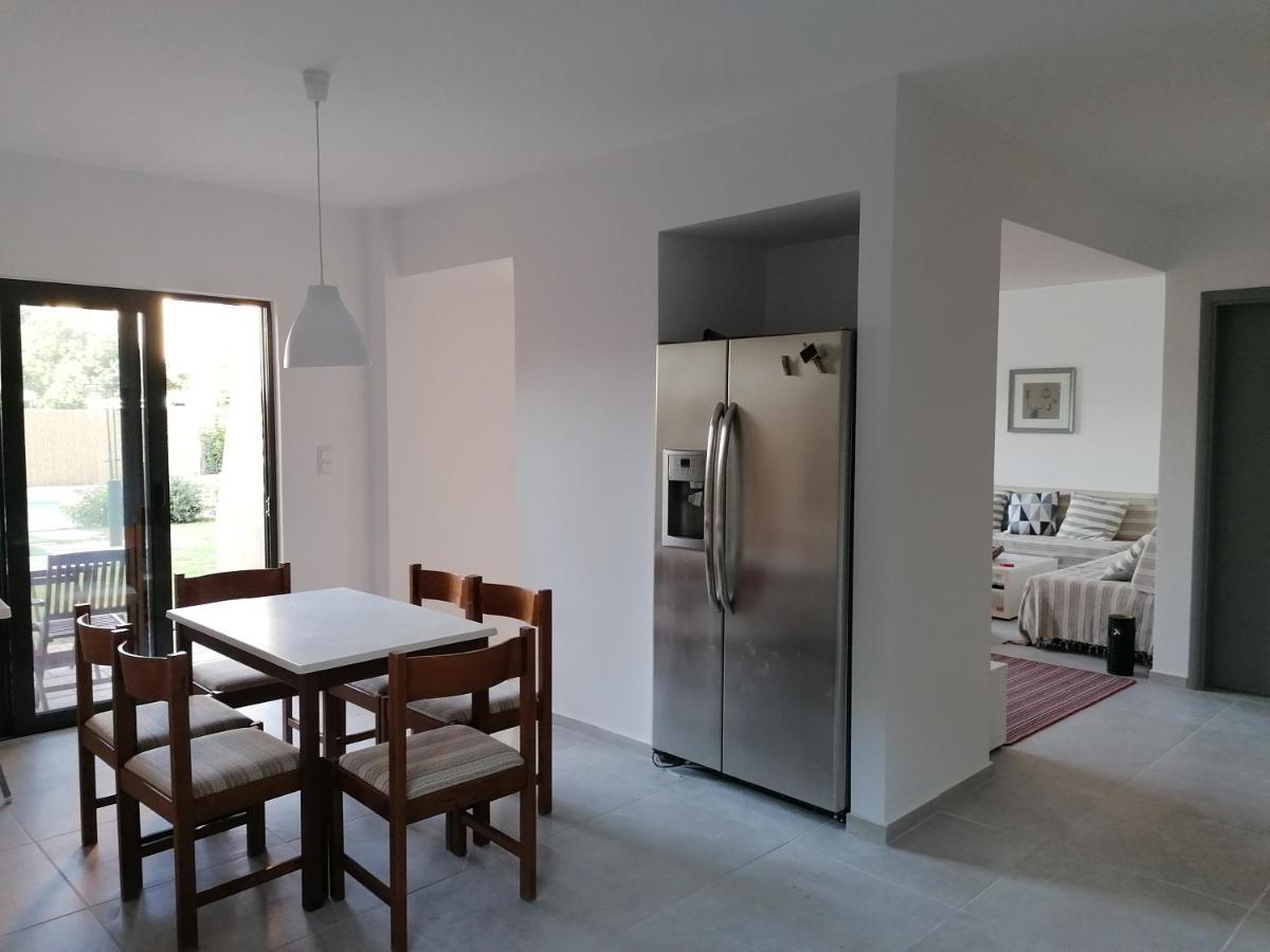 Endless Summer Pool Flat Ixia  Exterior foto