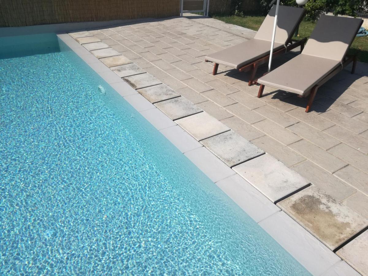 Endless Summer Pool Flat Ixia  Exterior foto